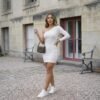 Vestido Corto AURA – Un Hombro, Manga Larga Blanco